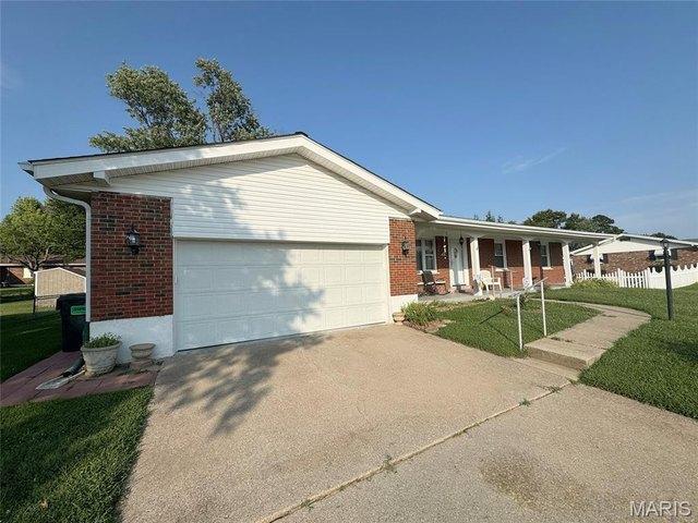 House for sale in Saint Charles, Missouri