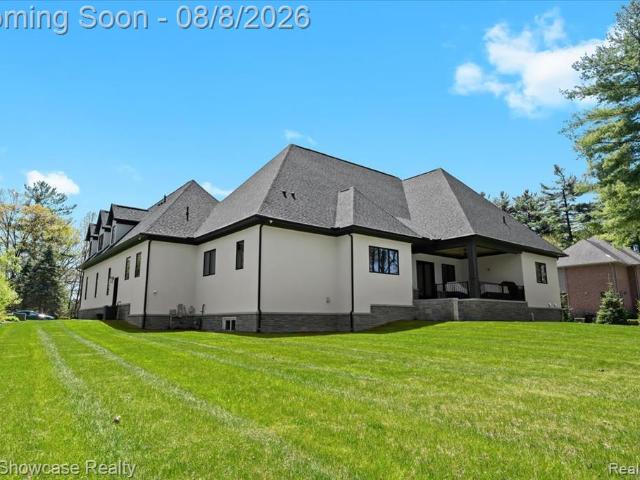 House for sale in New Hudson, Michigan