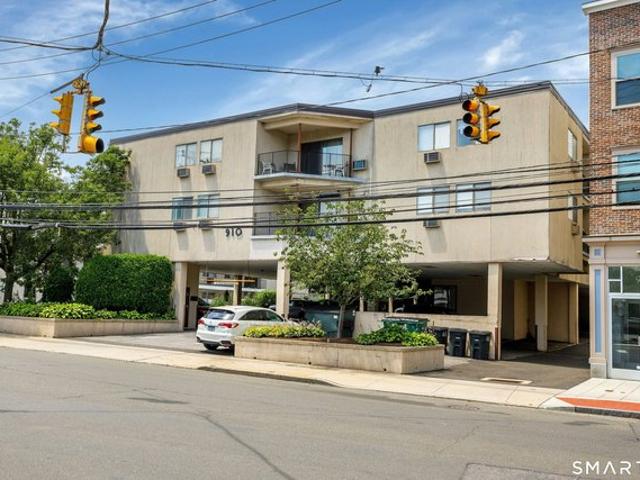 Condo for sale in Cos Cob, Connecticut