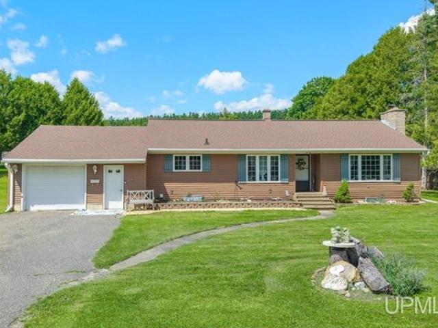 House for sale in Iron Mountain, Michigan