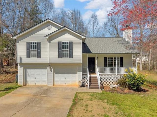 House for sale in Mount Airy, Georgia
