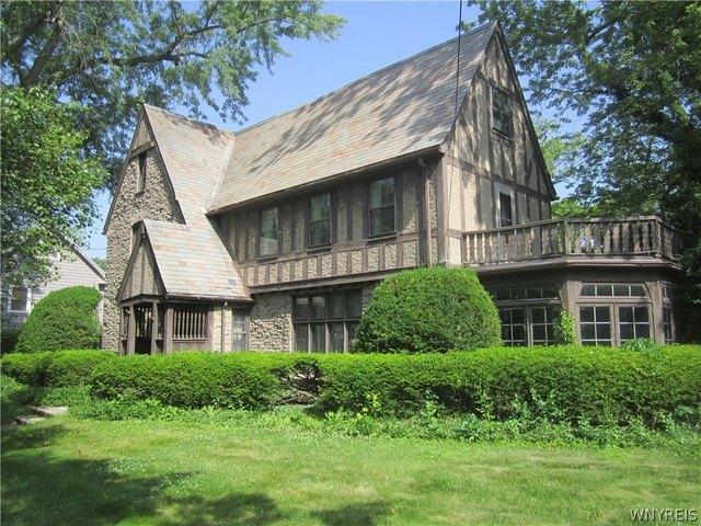 House for sale in Niagara, New York