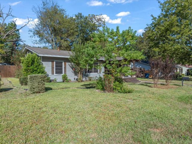 House for sale in Henderson, Texas