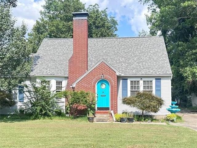House for sale in Sikeston, Scott County