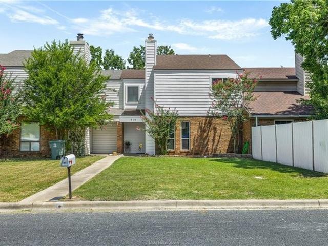 Townhouse for sale in Bryan, Texas