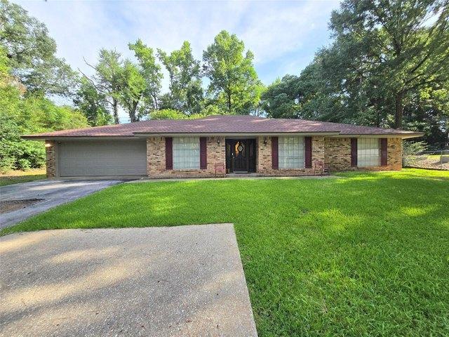 House for sale in Shelby, Texas