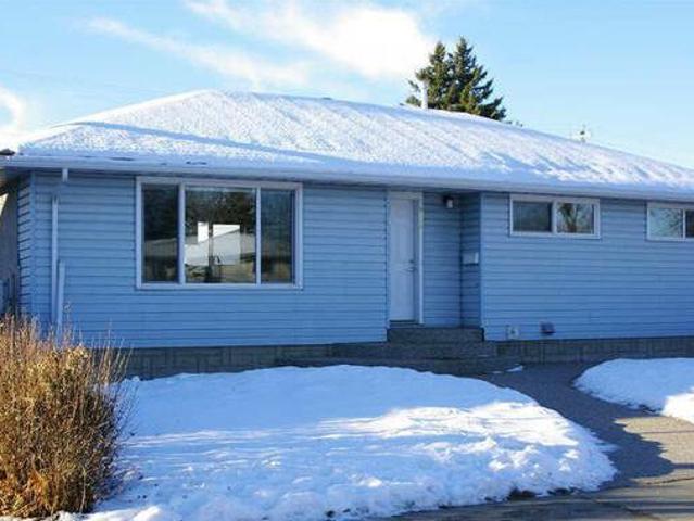 House for sale in Edmonton