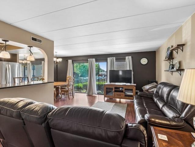 Condo for sale in Hickory Hills, Illinois