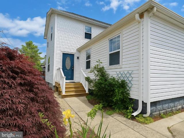 House for sale in North Beach