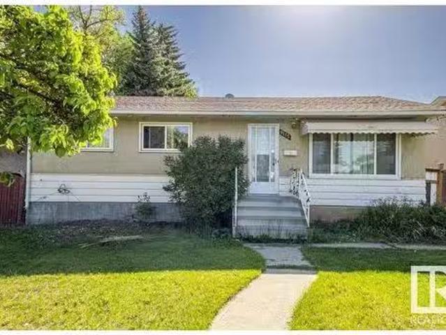 House for sale in Wedgewood, Alberta