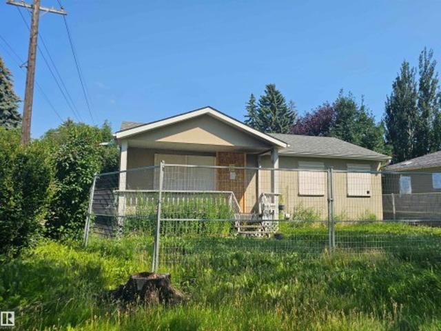 House for sale in Wedgewood, Alberta