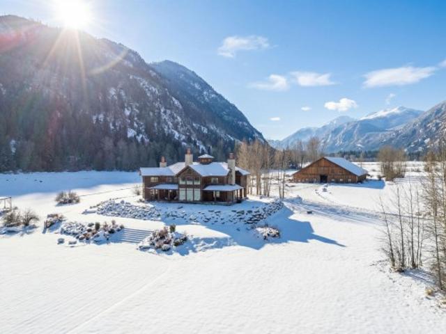 House for sale in Mount Currie, British Columbia