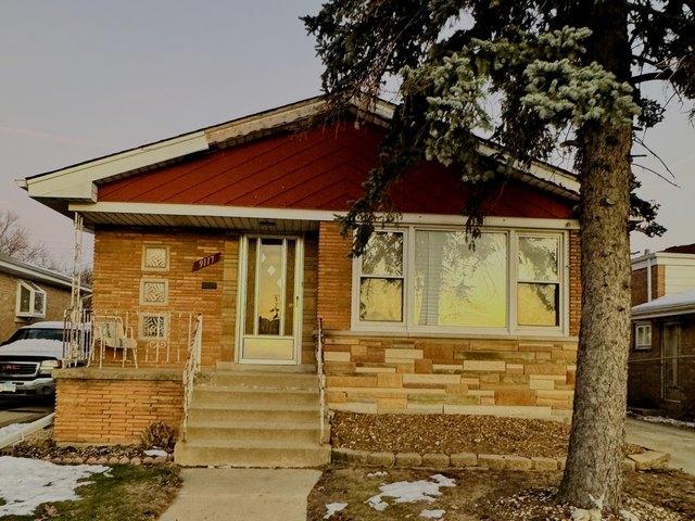 House for sale in Evergreen Park, Illinois