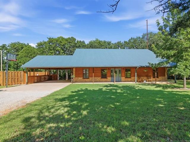 House for sale in Kingston, Oklahoma