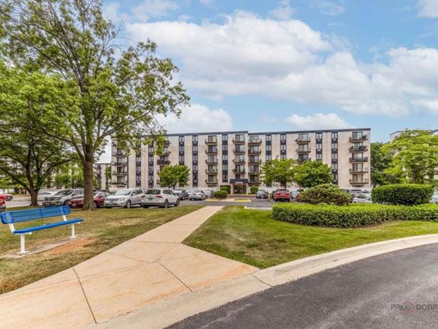 Condo for sale in Niles, Cook County