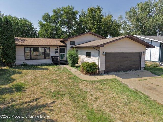 House for sale in Dickinson, North Dakota
