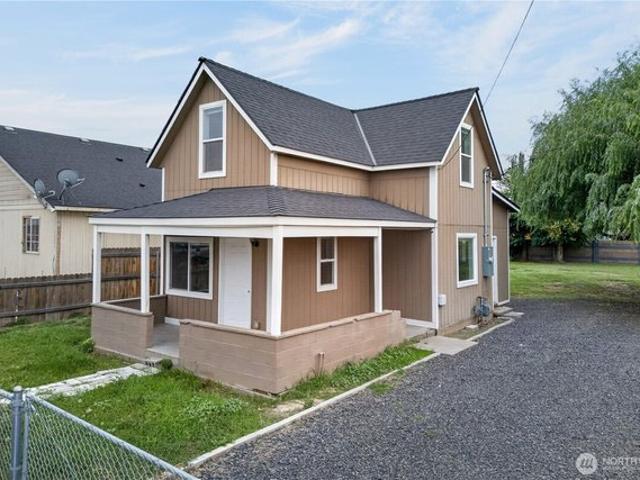 House for sale in Sunnyside, Yakima County
