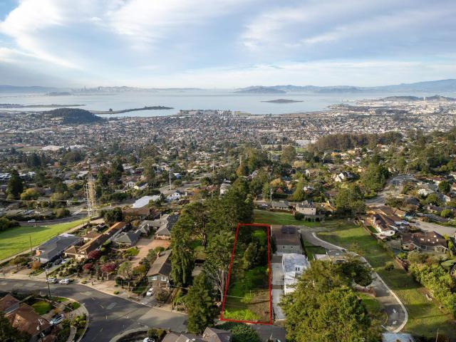 Land for sale in El Cerrito, California