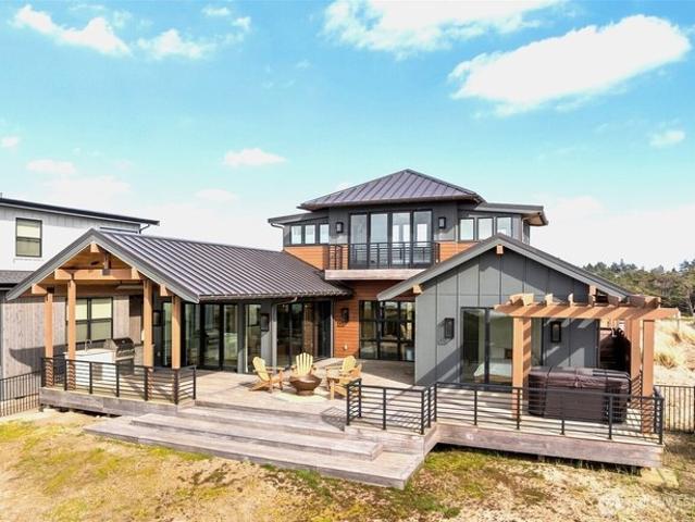 House for sale in Westport, Washington