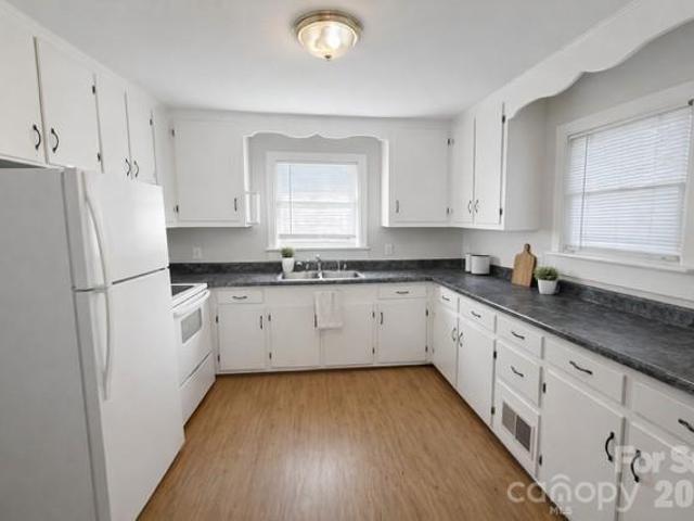 House for sale in Stanley, North Carolina