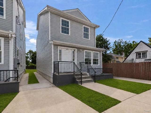 House for sale in Far Rockaway, New York