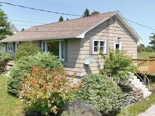 House for sale in Pubnico, Nova Scotia