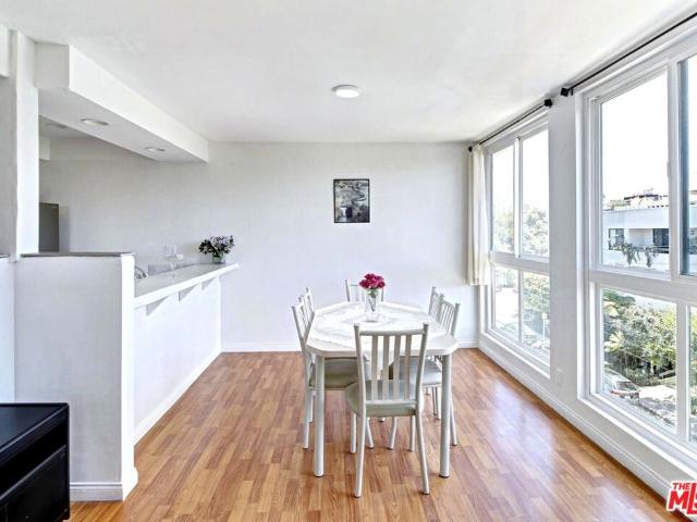 Condo for sale in Canoga Park, California