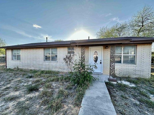 House for sale in Hebbronville, Texas