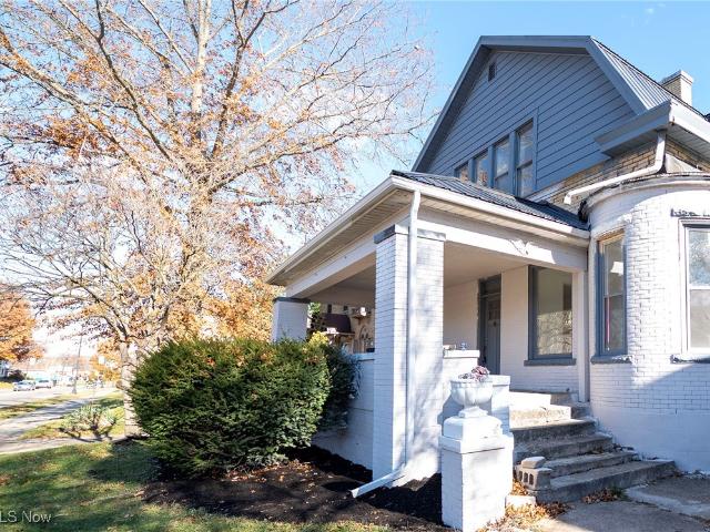 House for sale in Uhrichsville, Ohio