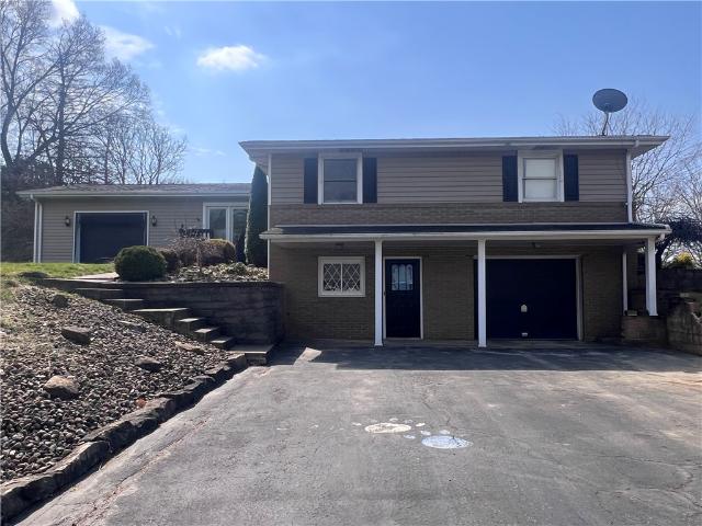 House for sale in Edinburg, Pennsylvania