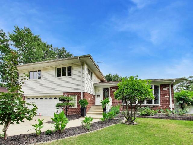 House for sale in Mount Prospect, Cook County