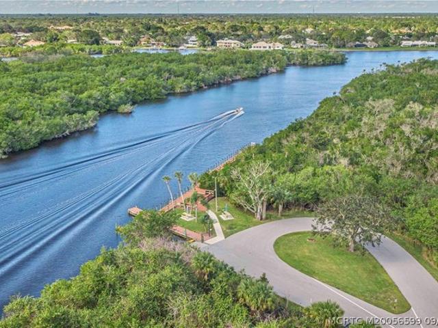 Condo for sale in Stuart, Florida