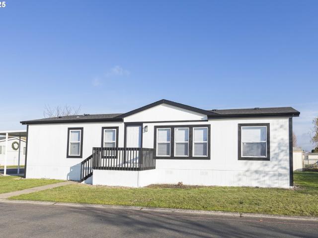 House for sale in Oregonia