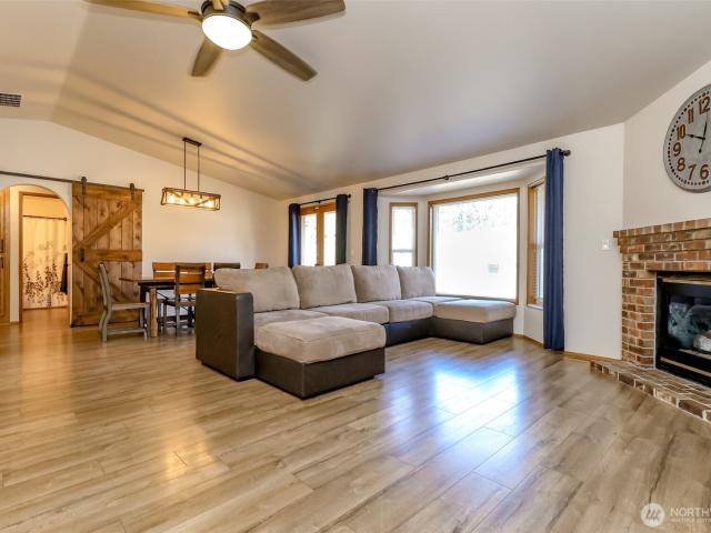 House for sale in Thurston, Washington