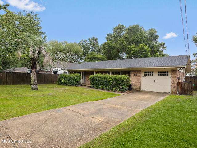 House for sale in Ocean Springs, Mississippi