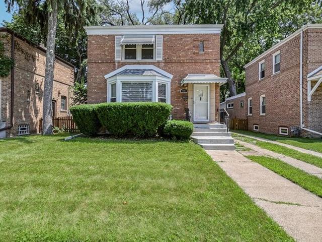 House for sale in Evergreen Park, Illinois