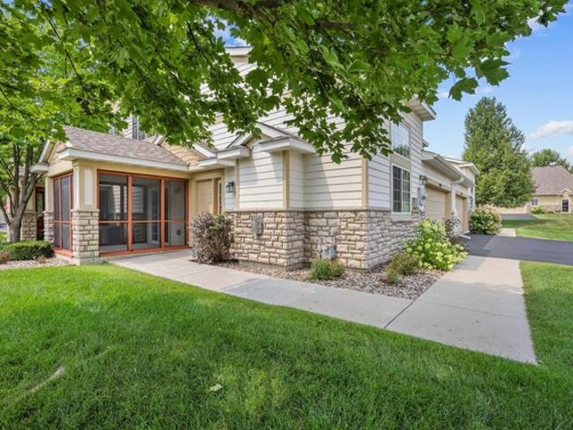 Townhouse for sale in Victoria, Minnesota