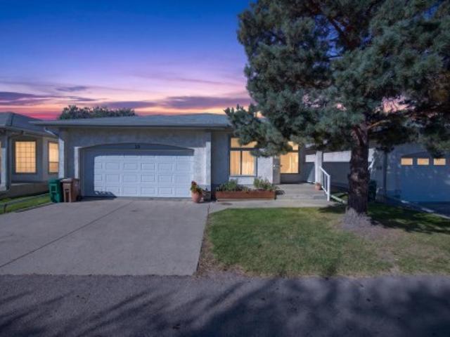 Condo for sale in Saint Albert, Alberta