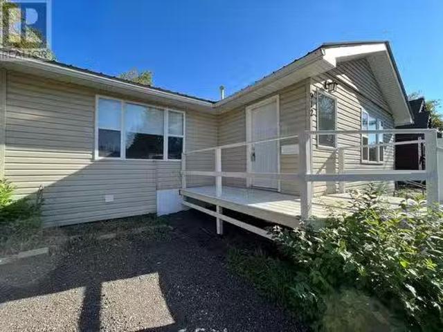 House for sale in Dawson Creek, British Columbia