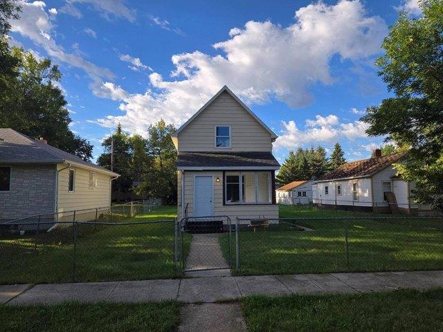 House for sale in Devils Lake, Ramsey County