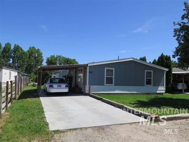 Duplex for sale in Nampa