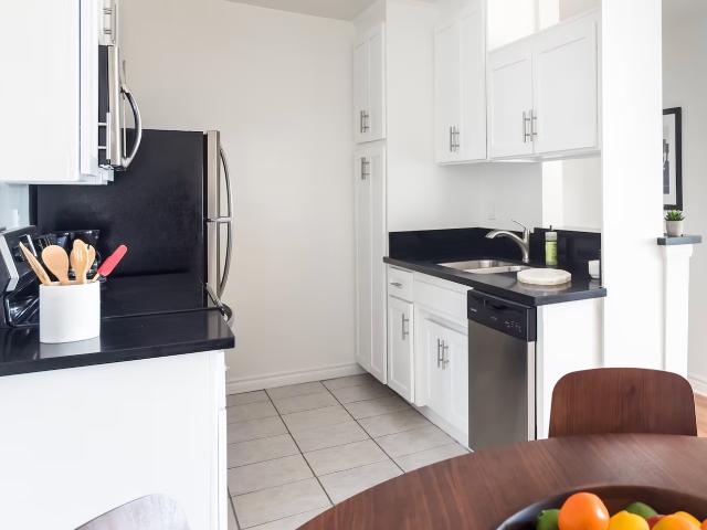 Apartment for rent in Long Beach, California