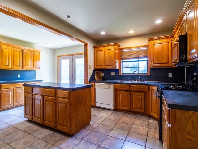 House for sale in Wellston, Oklahoma