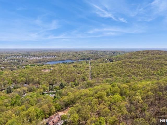 House for sale in Franklin Lakes, New Jersey