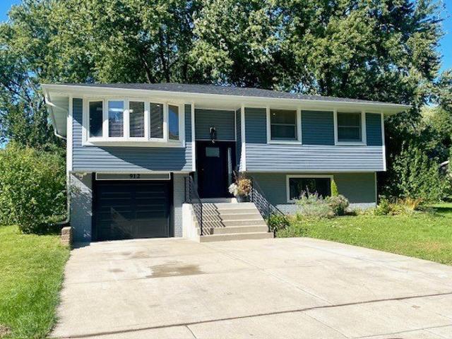 House for sale in Weathersfield, Schaumburg