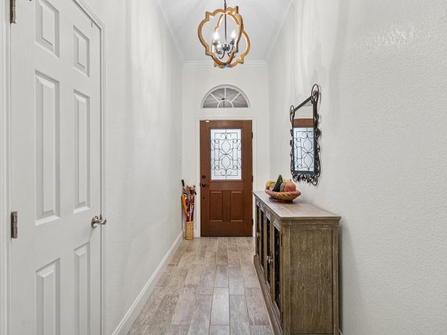 House for sale in Crowley