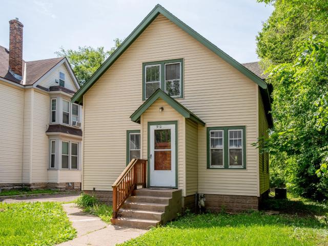 House for sale in Dayton's Bluff, Ramsey