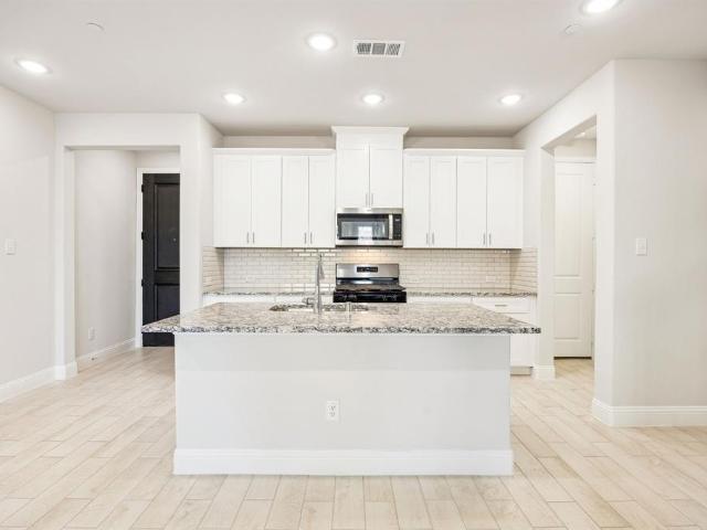 Townhouse for sale in Plano, Texas