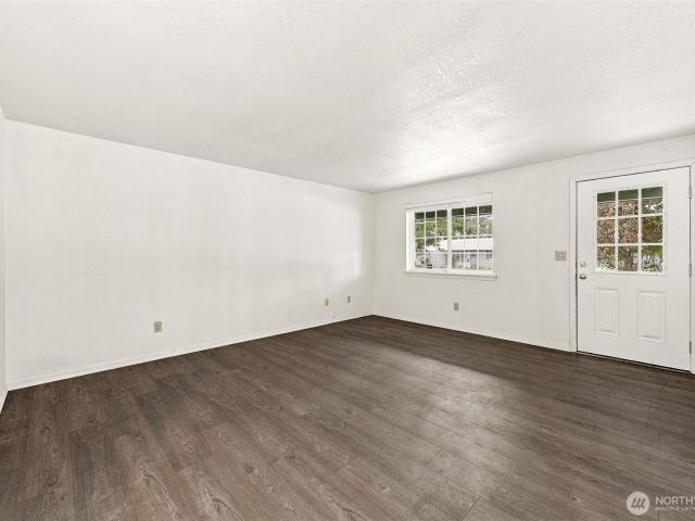 House for sale in Centralia, Lewis County
