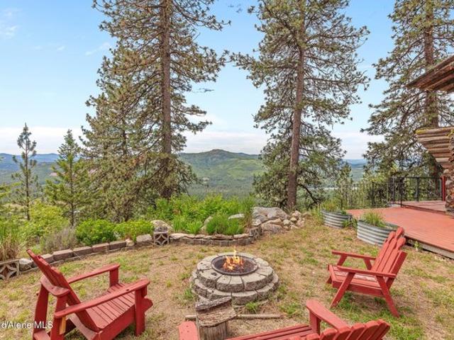 House for sale in Sagle, Bonner County